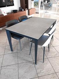 Tavolo allungabile in laminam