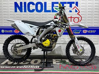 Suzuki rmz 250 enduro Vendita in Moto e scooter