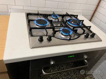 Forno con piano cottura 4 fuochi