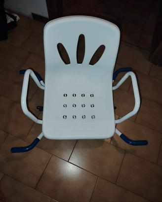 Seggiolino girevole per vasca da bagno