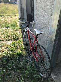 Bici da corsa Btwin (marchio Decathlon)