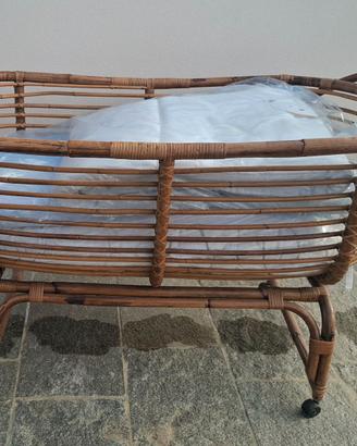 culla in vimini vintage