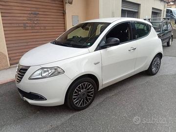 Lancia Ypsilon 1.3 mjt Silver s&s 95cv