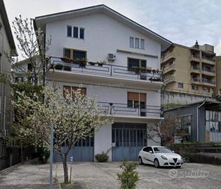 Box / Garage di 28 m² a Atessa