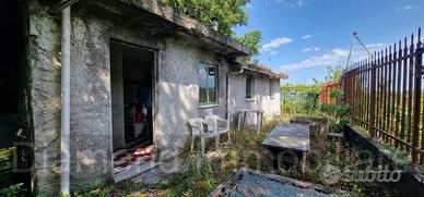 Terreno con casetta a Linguaglossa