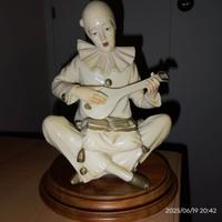 Pierrot in porcellana