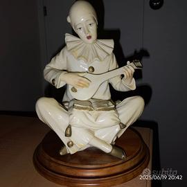 Pierrot in porcellana