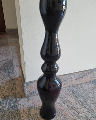 vaso nero moderno 