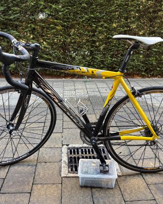 Bici da corsa Frera Storm (Forcella in carbonio)