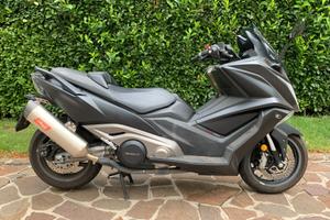 Kymco AK 550