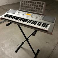 Tastiera Yamaha PSR e303