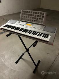 Tastiera Yamaha PSR e303