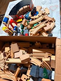 Trenino in legno elettrico set completo