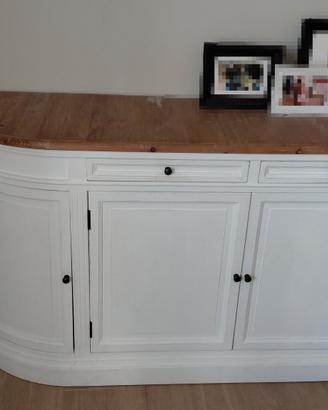 Credenza