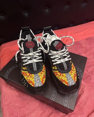 Versace chain reaction
