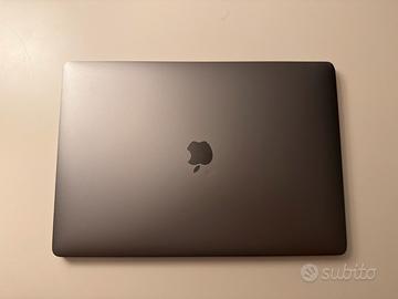 Macbook Pro 15", i7 quadcore, 16 GB Ram, 512 GB HD