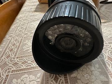 Telecamera di sorveglianza infrarossi