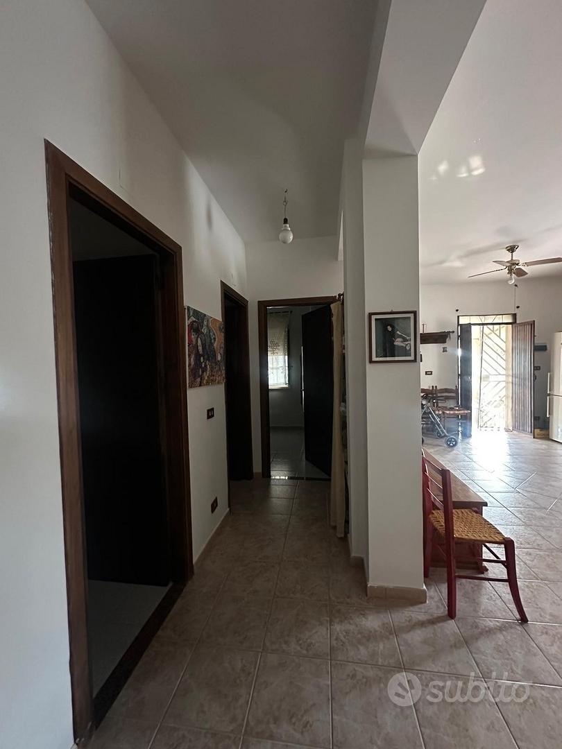 Casa di Campagna immersa nel verde - Vista 4