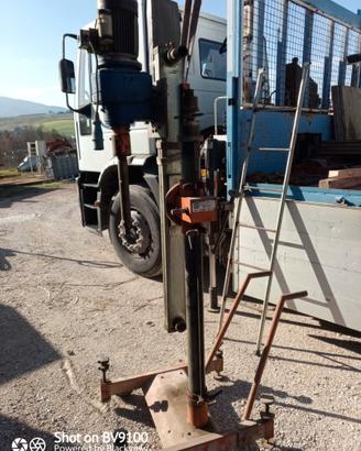 Carotatrice verticale