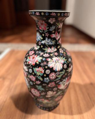 Vaso decorato a mano