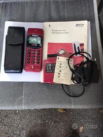 cellulare Tim Ferrari rosso