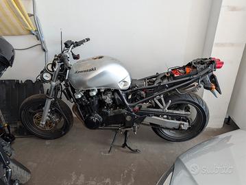 Kawasaki zr7 750 a carburatori