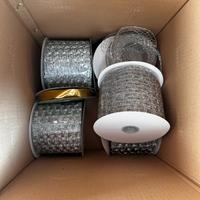 Nastri e oggetti per decorazioni fai da te