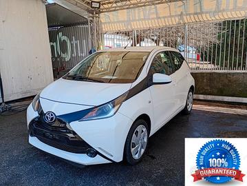 Toyota Aygo 1.0 VVT-i 69 CV 5 porte x-wave TSS