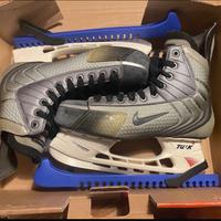 Pattini hockey su ghiaccio Nike