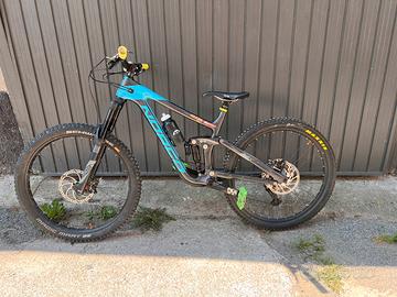 Bici b ammortizzata norco range