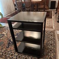 Mobile stereo laccato nero