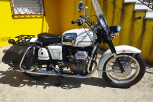 Moto Guzzi V7 700cc 1969 civile