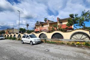2 LOCALI A BORGIA