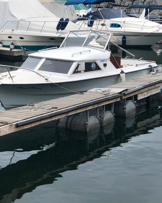 Fjord 21 cabin