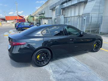 Alfa Romeo Giulia 2.2 Turbo Diesel 136 CV