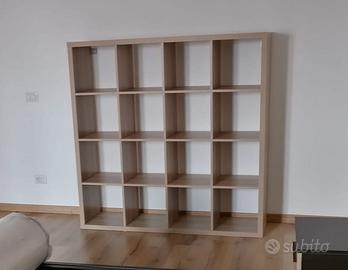 scaffale divisorio a cubi Ikea
