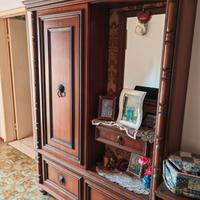 Appendiabiti in legno da ingresso con specchio 