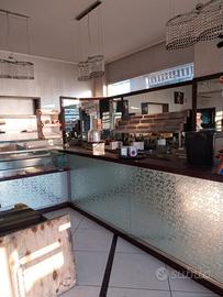 Bar angolare in gestione ad orbassano