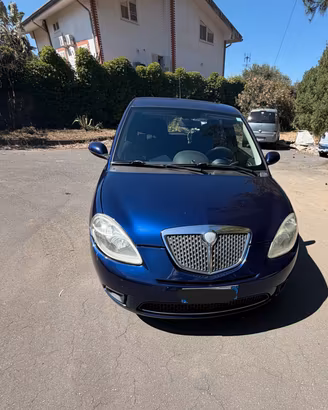 Lancia Ypsilon 1.2 Oro Bianco