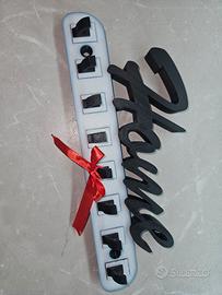 Portachiavi da muro con scritta home in 3D 