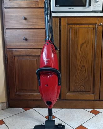 scopa elettrica Bosch flexa parquet 1600w  