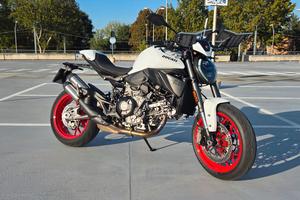 Ducati Monster+ V2 2026