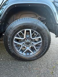 Bridgestone Dueler 255 70 R18