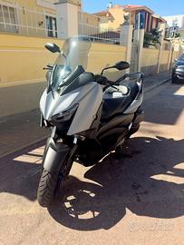 Yamaha XMAX 300cc - Anno 2021 - 18.000Km Tech Max