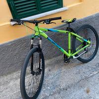 BICI MOUNTAIN BIKE NUOVA