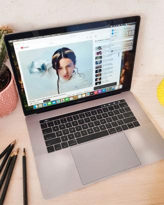 Apple MacBook Pro 15" 3.9 i7 512Gb 16Gb Portatile