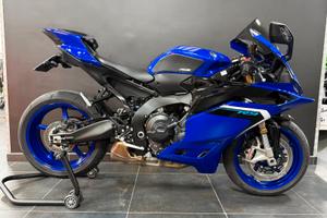 YAMAHA R9 - 2025 - ACCESSORIATA