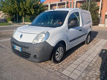 RENAULT KANGOO 1.5 TDI 90 CV. COIBENTATO