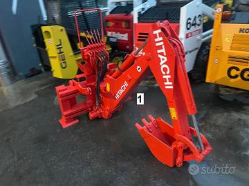 A117 Braccio Hitachi per mini pala