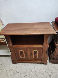 Mobile TV in legno noce classico